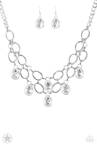 Paparazzi Necklace - Snow-Stopping Shimmer - White